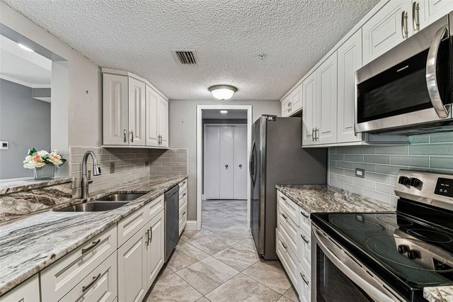 36750 US HIGHWAY 19 N 20201, Palm Harbor, FL 34684