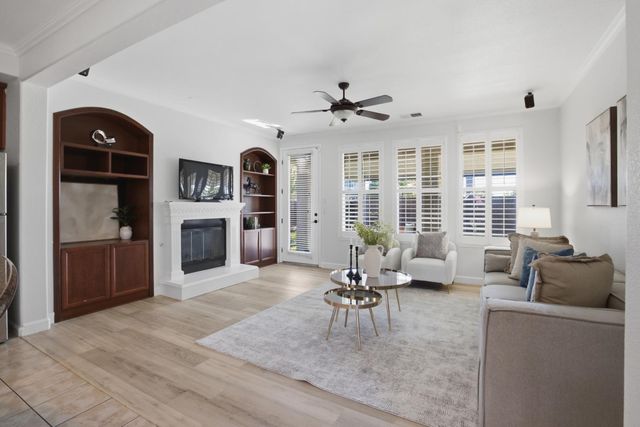 10140 Brenna Way, Elk Grove, CA 95757
