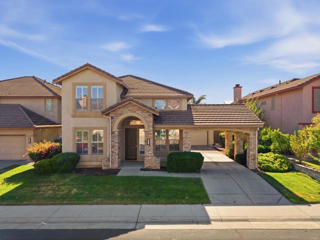 10140 Brenna Way, Elk Grove, CA 95757