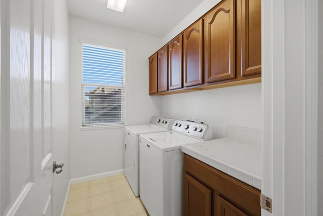 10140 Brenna Way, Elk Grove, CA 95757