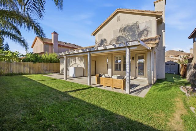 10140 Brenna Way, Elk Grove, CA 95757