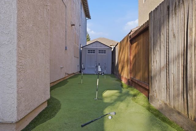 10140 Brenna Way, Elk Grove, CA 95757