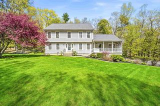 33 Brook Road, Amherst, NH 03031