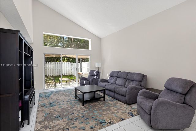 17422 SW 33rd St, Miramar, FL 33029