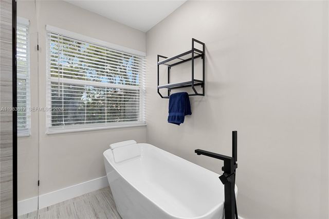 17422 SW 33rd St, Miramar, FL 33029