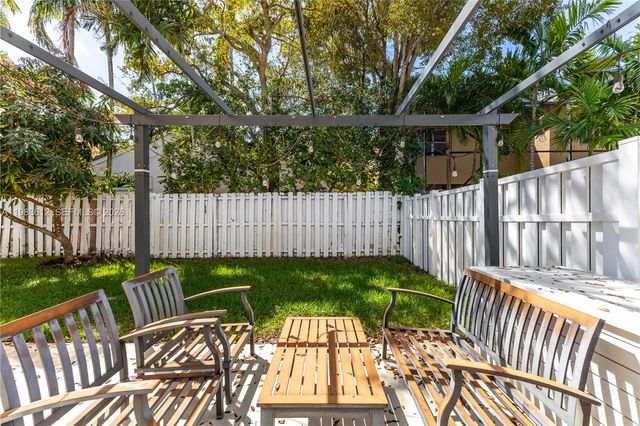 17422 SW 33rd St, Miramar, FL 33029