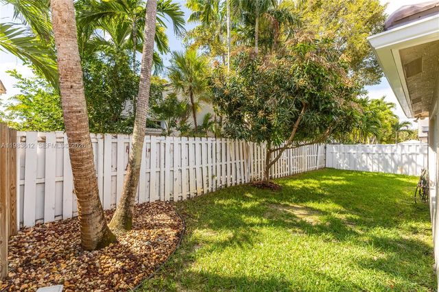 17422 SW 33rd St, Miramar, FL 33029