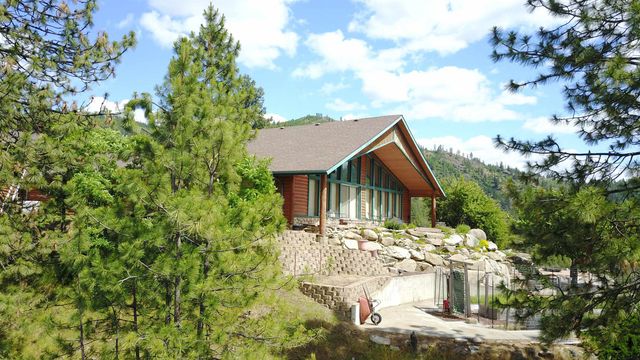 6821 Cummings Canyon Way, Nine Mile Falls, WA 99026