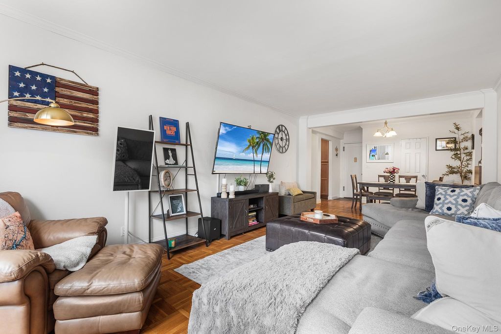 325 Main Street 1J, White Plains, NY 10601 — photo 4