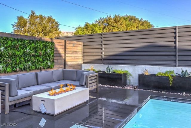 2625 East Russell Road, Las Vegas, NV 89120