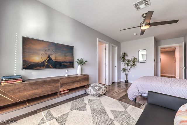 2625 East Russell Road, Las Vegas, NV 89120