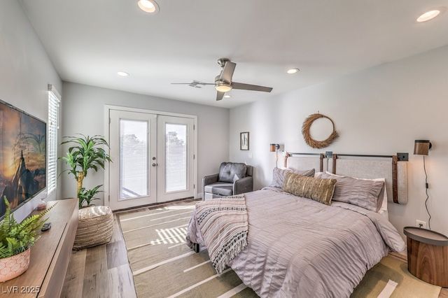 2625 East Russell Road, Las Vegas, NV 89120