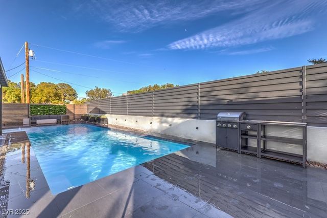 2625 East Russell Road, Las Vegas, NV 89120