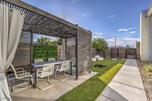 2625 East Russell Road, Las Vegas, NV 89120