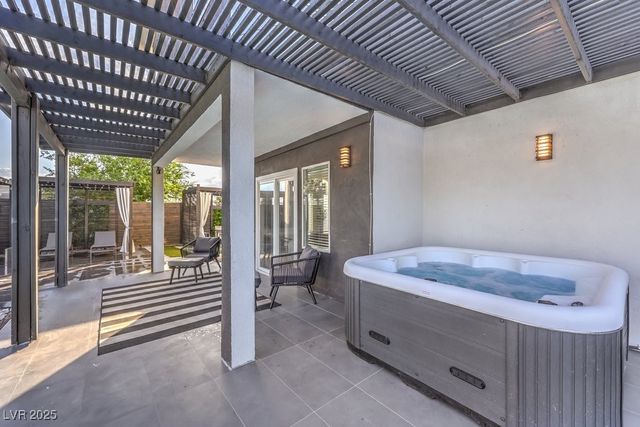 2625 East Russell Road, Las Vegas, NV 89120