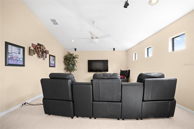 268 OAK LANDING LANE, Mulberry, FL 33860