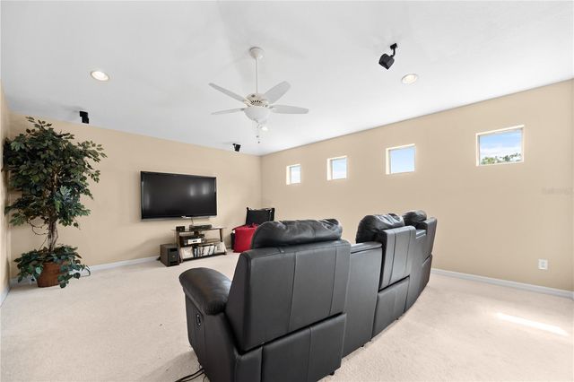 268 OAK LANDING LANE, Mulberry, FL 33860