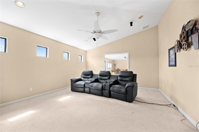 268 OAK LANDING LANE, Mulberry, FL 33860