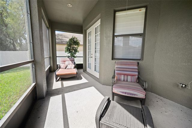 268 OAK LANDING LANE, Mulberry, FL 33860