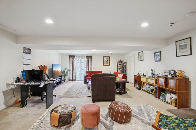 281 Cobblestone Lndg, Mount Juliet, TN 37122