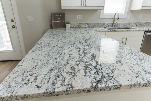 419 W Ramsey, Buffalo, MO 65622