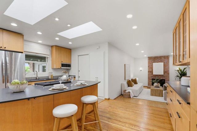 939 Poplar Avenue, Sunnyvale, CA 94086