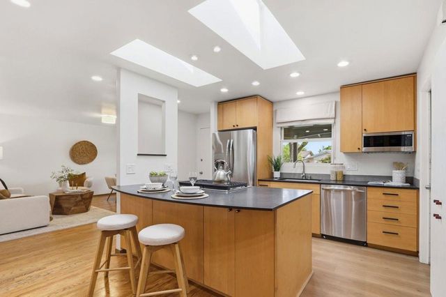 939 Poplar Avenue, Sunnyvale, CA 94086