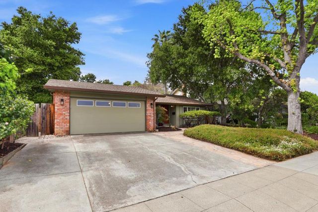 939 Poplar Avenue, Sunnyvale, CA 94086