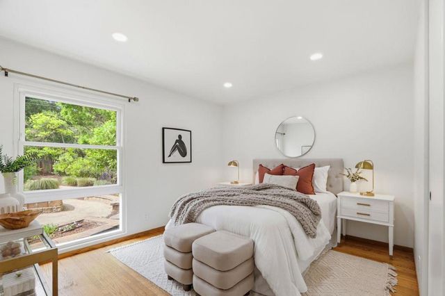 939 Poplar Avenue, Sunnyvale, CA 94086