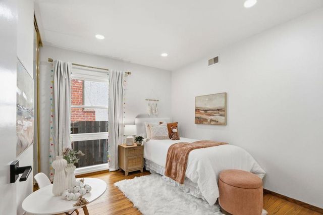 939 Poplar Avenue, Sunnyvale, CA 94086