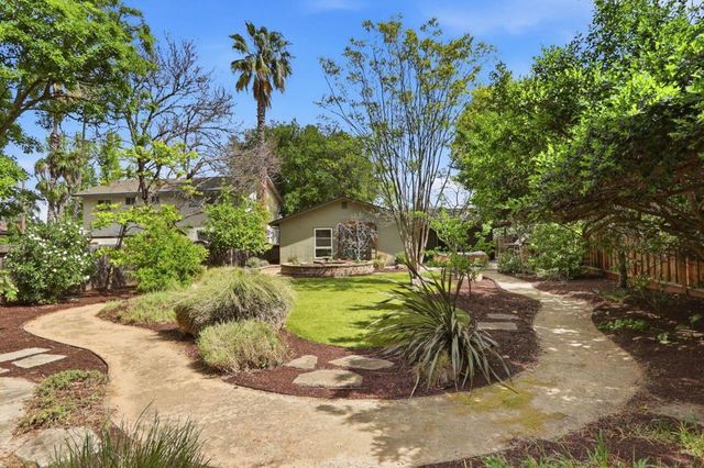 939 Poplar Avenue, Sunnyvale, CA 94086