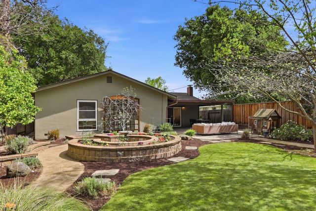 939 Poplar Avenue, Sunnyvale, CA 94086