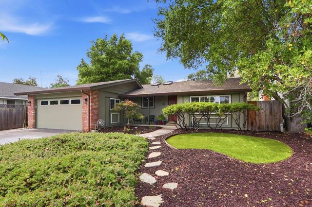 939 Poplar Avenue, Sunnyvale, CA 94086