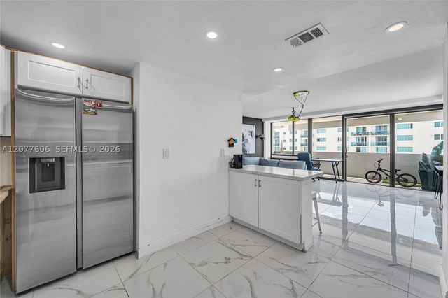 7545 E Treasure Dr 9A, North Bay Village, FL 33141