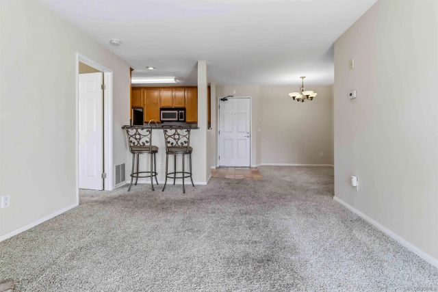 7160 Shoreline 4211, San Diego, CA 92121