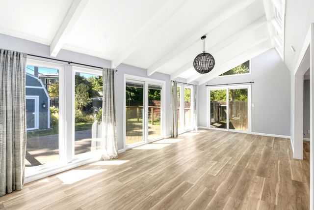 6860 Pocket Rd, Sacramento, CA 95831
