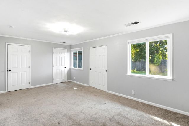 6860 Pocket Rd, Sacramento, CA 95831