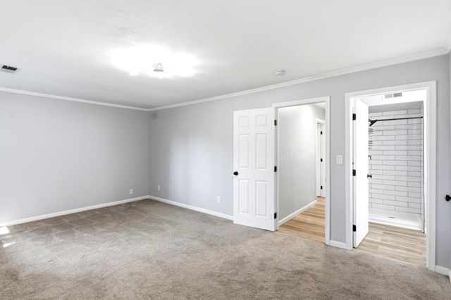 6860 Pocket Rd, Sacramento, CA 95831