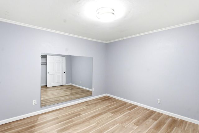 6860 Pocket Rd, Sacramento, CA 95831