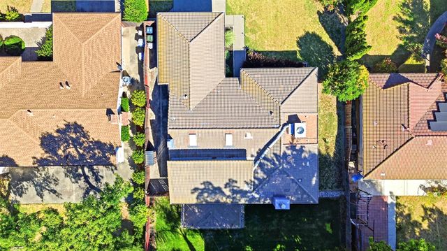 6860 Pocket Rd, Sacramento, CA 95831