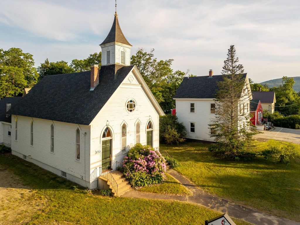 173-181 Meadow Street, Wakefield, NH 03872