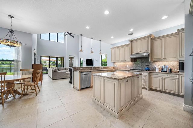 16884 Strasbourg Lane, Delray Beach, FL 33446