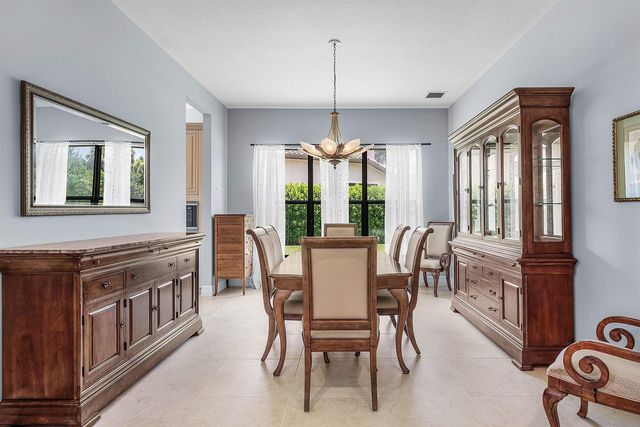 16884 Strasbourg Lane, Delray Beach, FL 33446