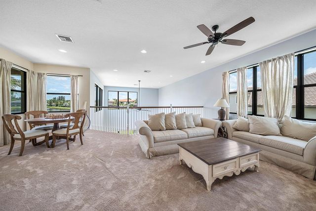 16884 Strasbourg Lane, Delray Beach, FL 33446