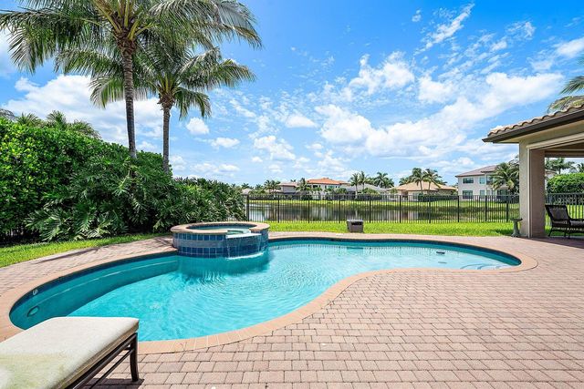 16884 Strasbourg Lane, Delray Beach, FL 33446