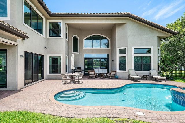 16884 Strasbourg Lane, Delray Beach, FL 33446