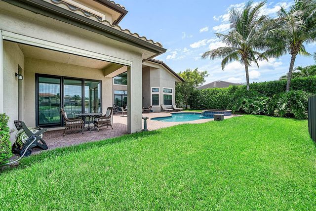 16884 Strasbourg Lane, Delray Beach, FL 33446