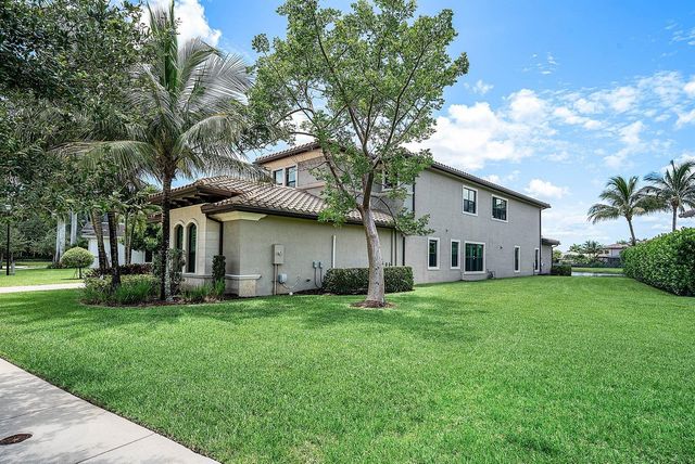 16884 Strasbourg Lane, Delray Beach, FL 33446
