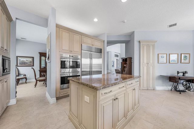 16884 Strasbourg Lane, Delray Beach, FL 33446
