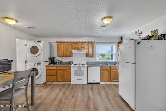 621 N New River Drive A, Surf City, NC 28445